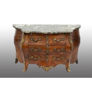 Commode (modèle) style Napoléon III France début XXème siècle.