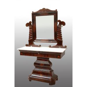 Antique Neapolitan Smith Toilet From The Early 19th Century.