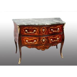 Commode ancienne Louis XV, France XVIIIe siècle.