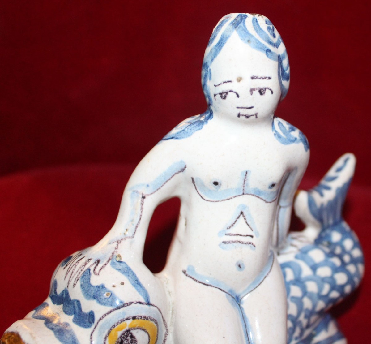 NEVERS XVIIIe siècle (AMPHITRITE sur un DAUPHIN)-photo-2