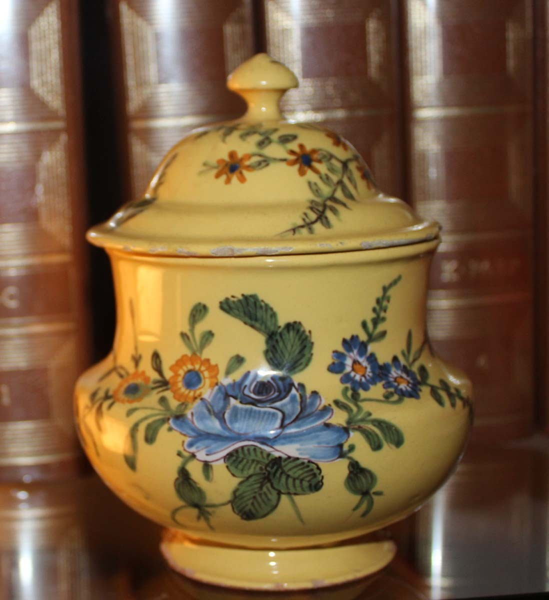 Marseille 17th Century Covered Sugar Bowl (fauchier Factory)