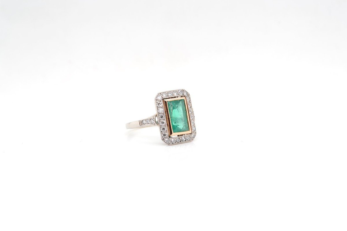 Rectangle Shaped Ring Set With An Emerald-photo-3