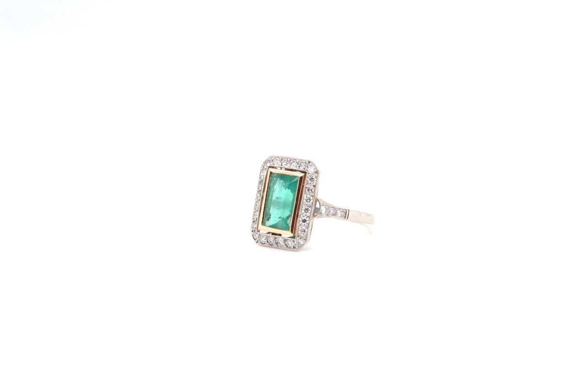 Rectangle Shaped Ring Set With An Emerald-photo-4