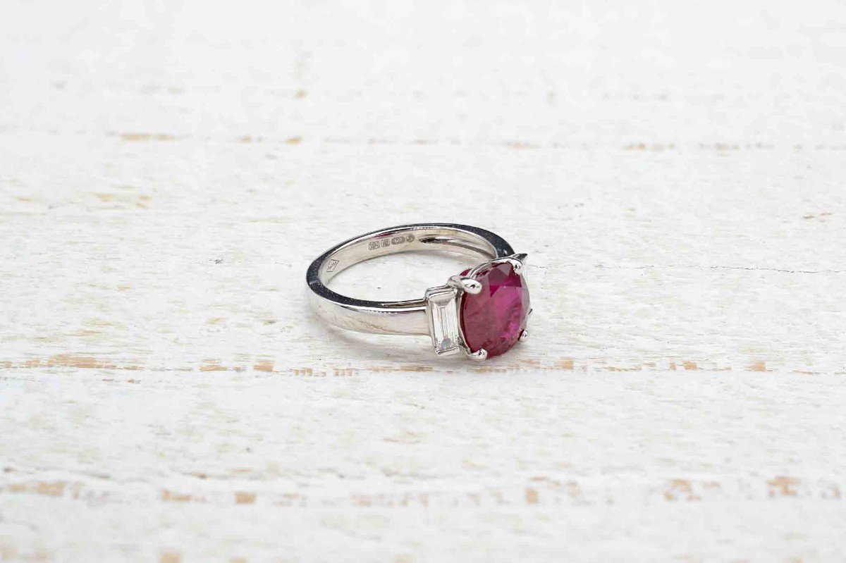 Pretty Ruby And Diamond Ring In 18k White Gold-photo-2