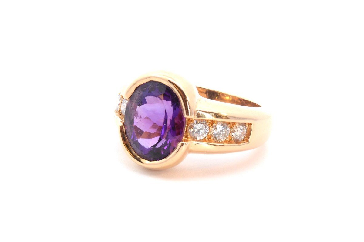 Amethyst And Diamond Ring In 18k Yellow Gold