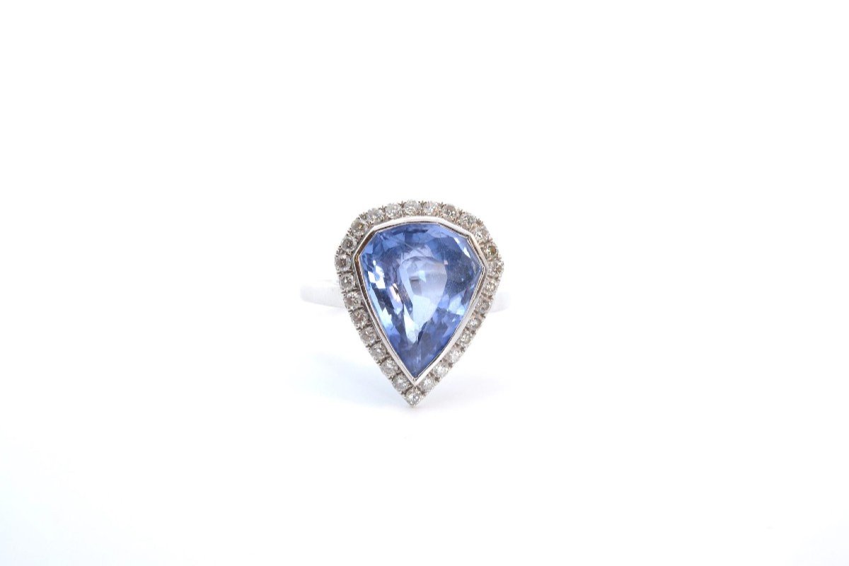 Triangle Shaped Ceylon Sapphire Ring-photo-2