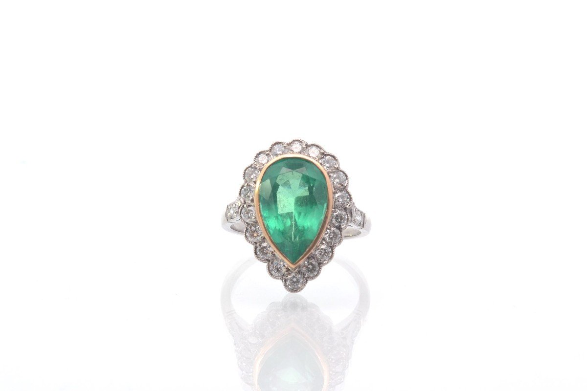 Vintage Emerald Pear And Diamond Ring In Platinum And Gold-photo-2