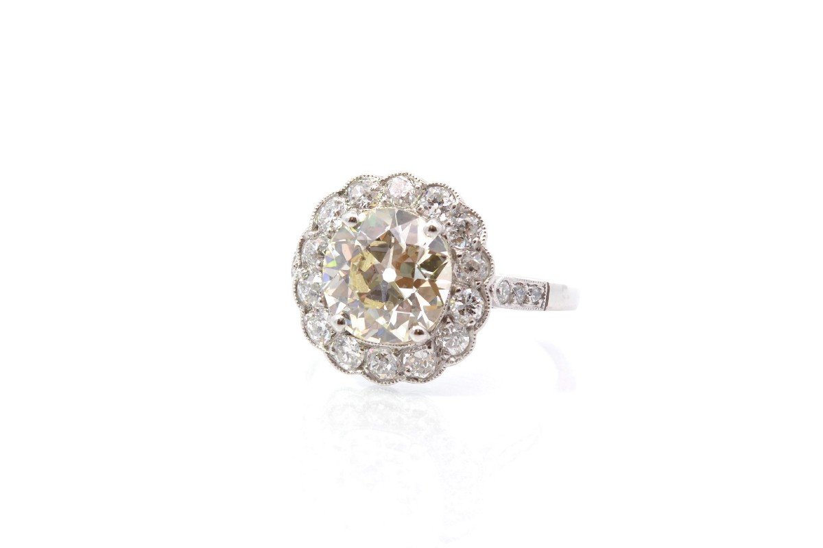 2.44ct Diamond Marguerite Ring