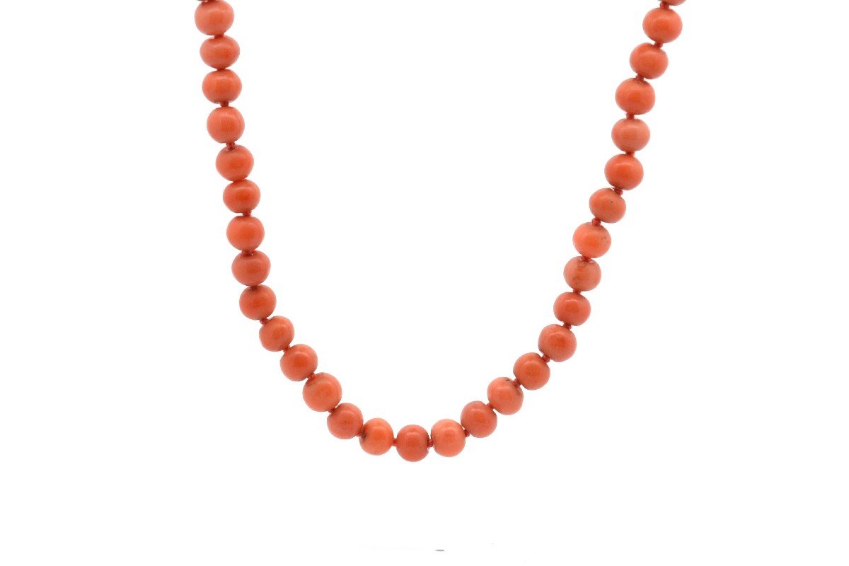 Vintage Coral Necklace With Gold And Diamond Clasp
