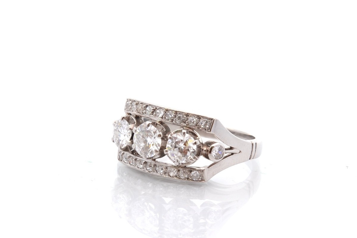 Vintage Diamond Ring In 18k Gold