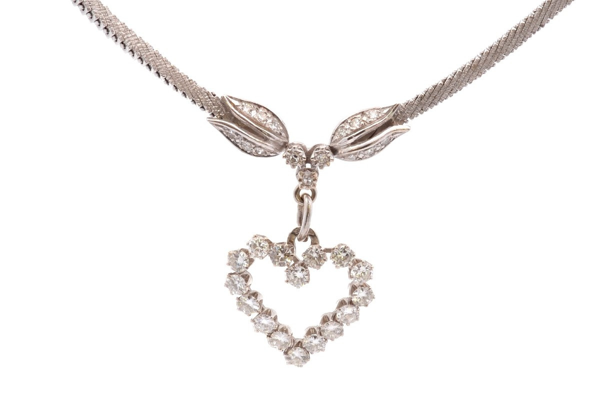 18k White Gold Diamond Necklace