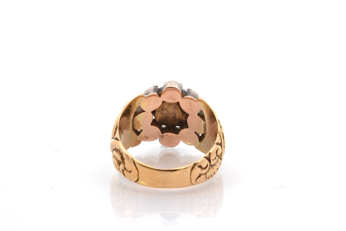 Antique Diamond Ring In 18k Gold-photo-1