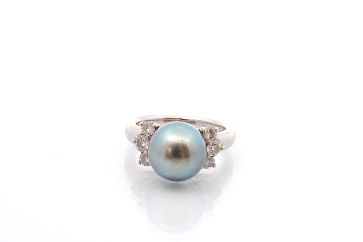 Tahitian Cultured Pearl And Diamond Ring-photo-2