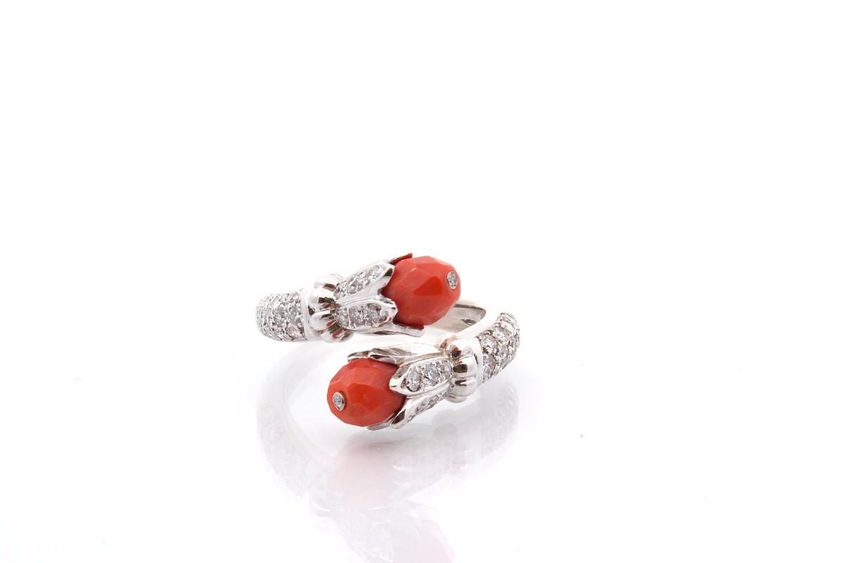 Vintage Coral And Diamond Ring-photo-2