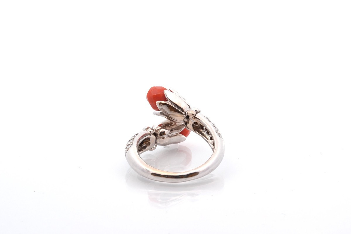 Vintage Coral And Diamond Ring-photo-1