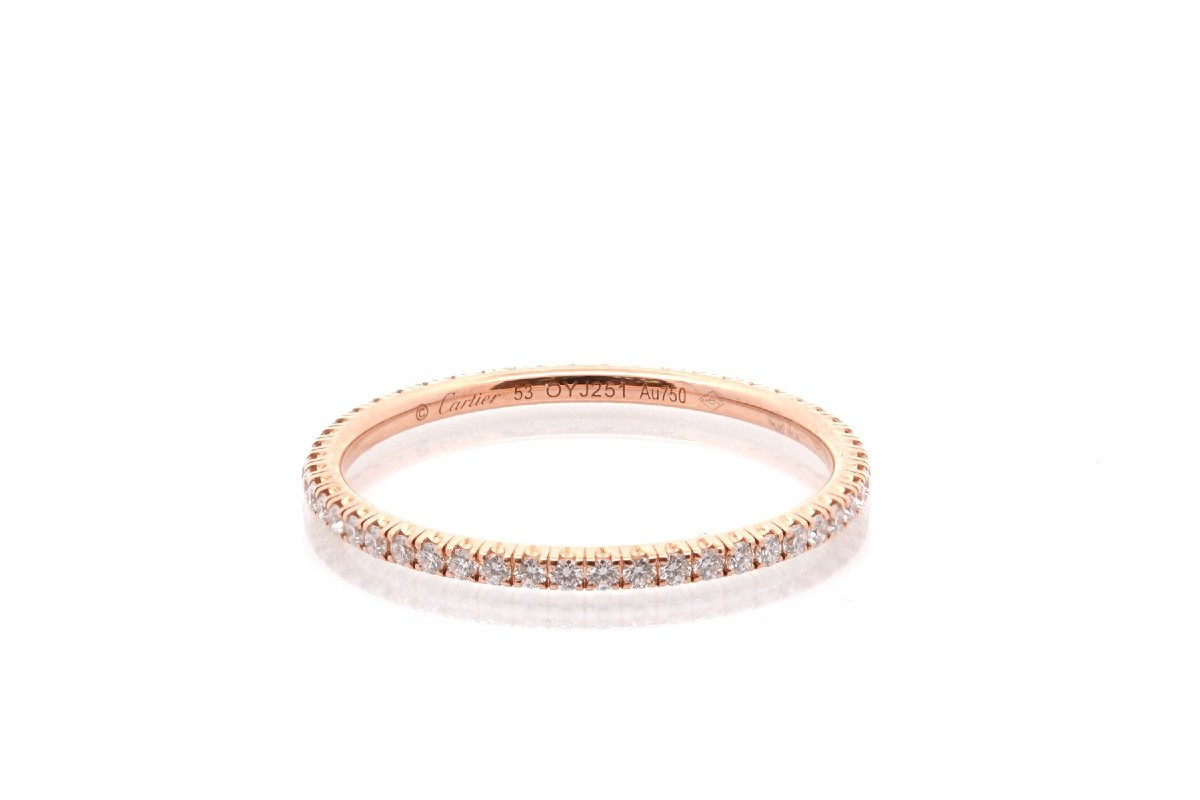 Alliance signée Cartier en or et diamants