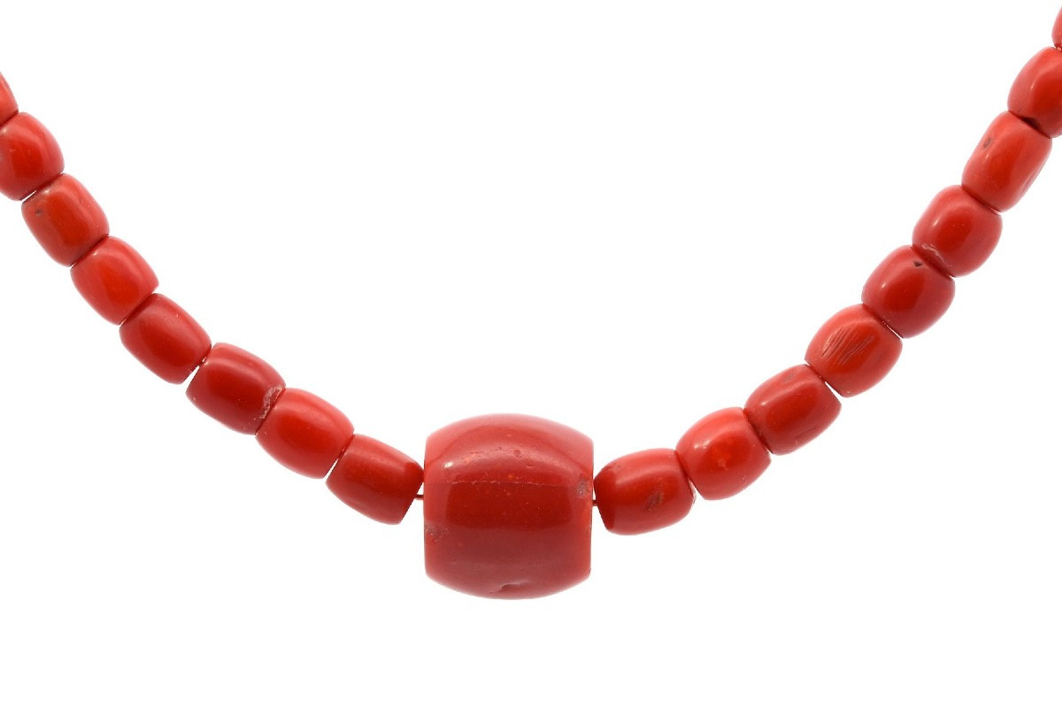 Collier vintage perles de corail