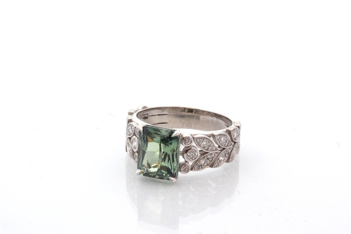 Bague vintage saphir vert de 3,09cts