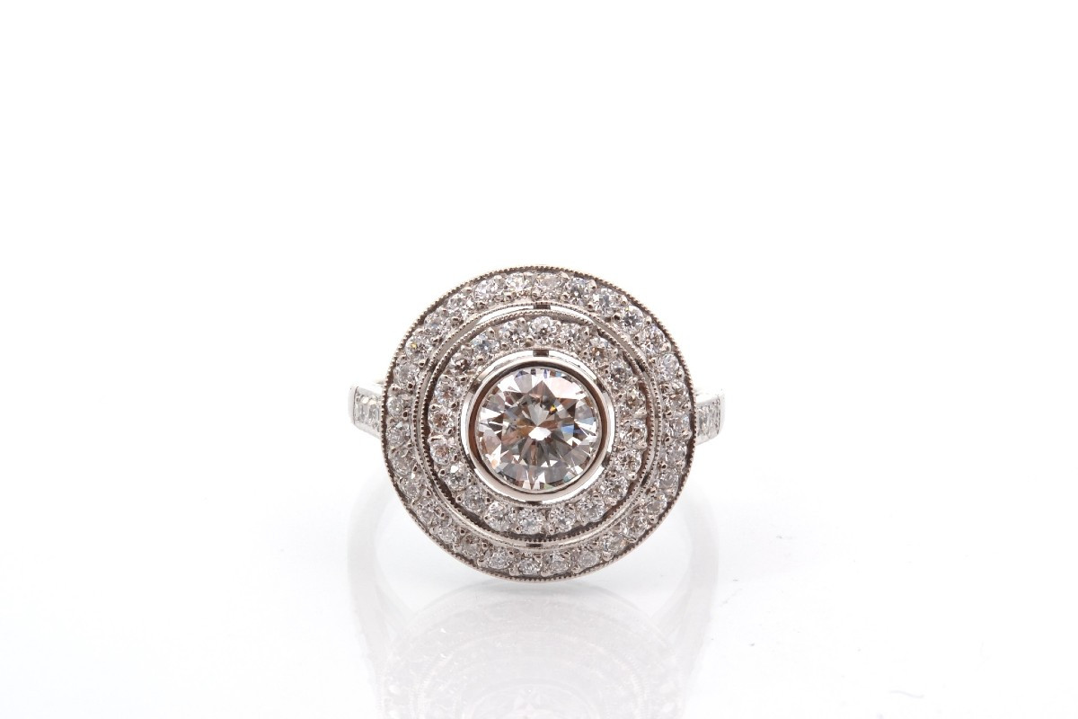 Art Deco Diamond Ring In Platinum-photo-2
