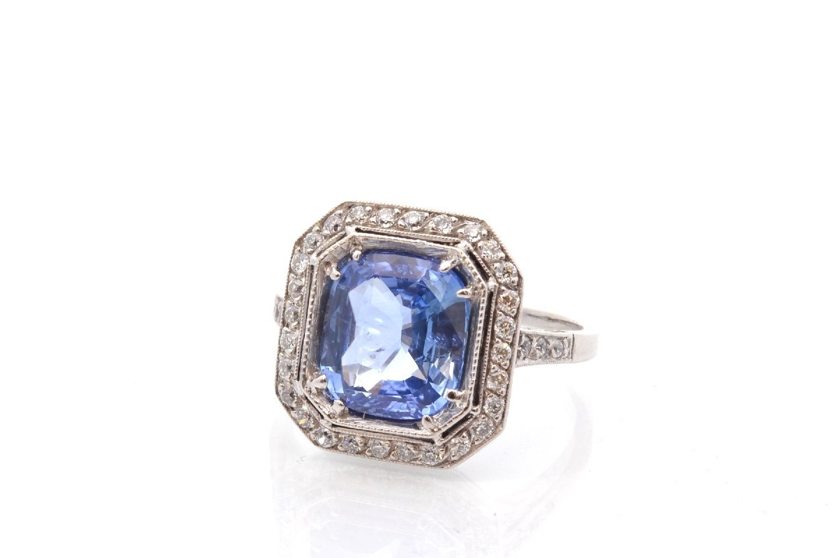 Pre-owned Sapphire And Diamond Ring (3.07 Carats)