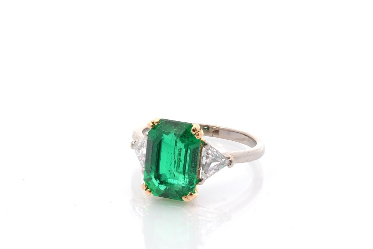 3.22ct Emerald And Diamond Ring
