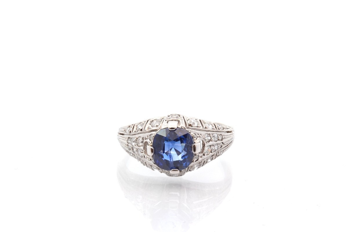 Art Deco Ring With A 2.53ct Sapphire And Diamonds-photo-2