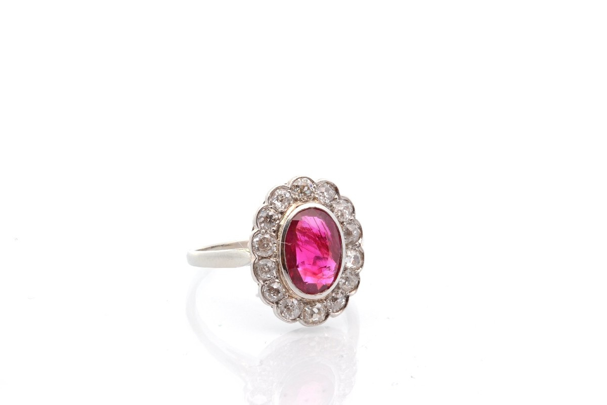 Antique Ring With Burmese Rubies And Diamonds-photo-3