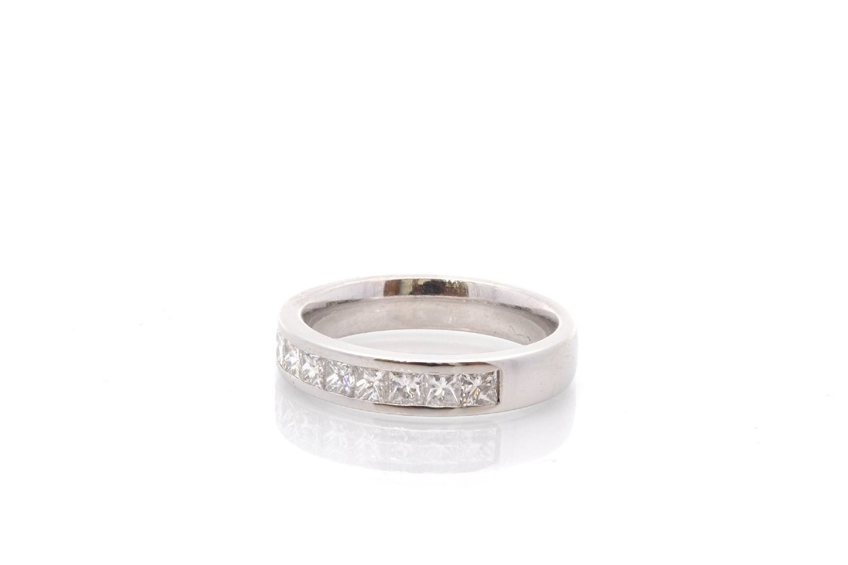 Demi alliance diamants en platine