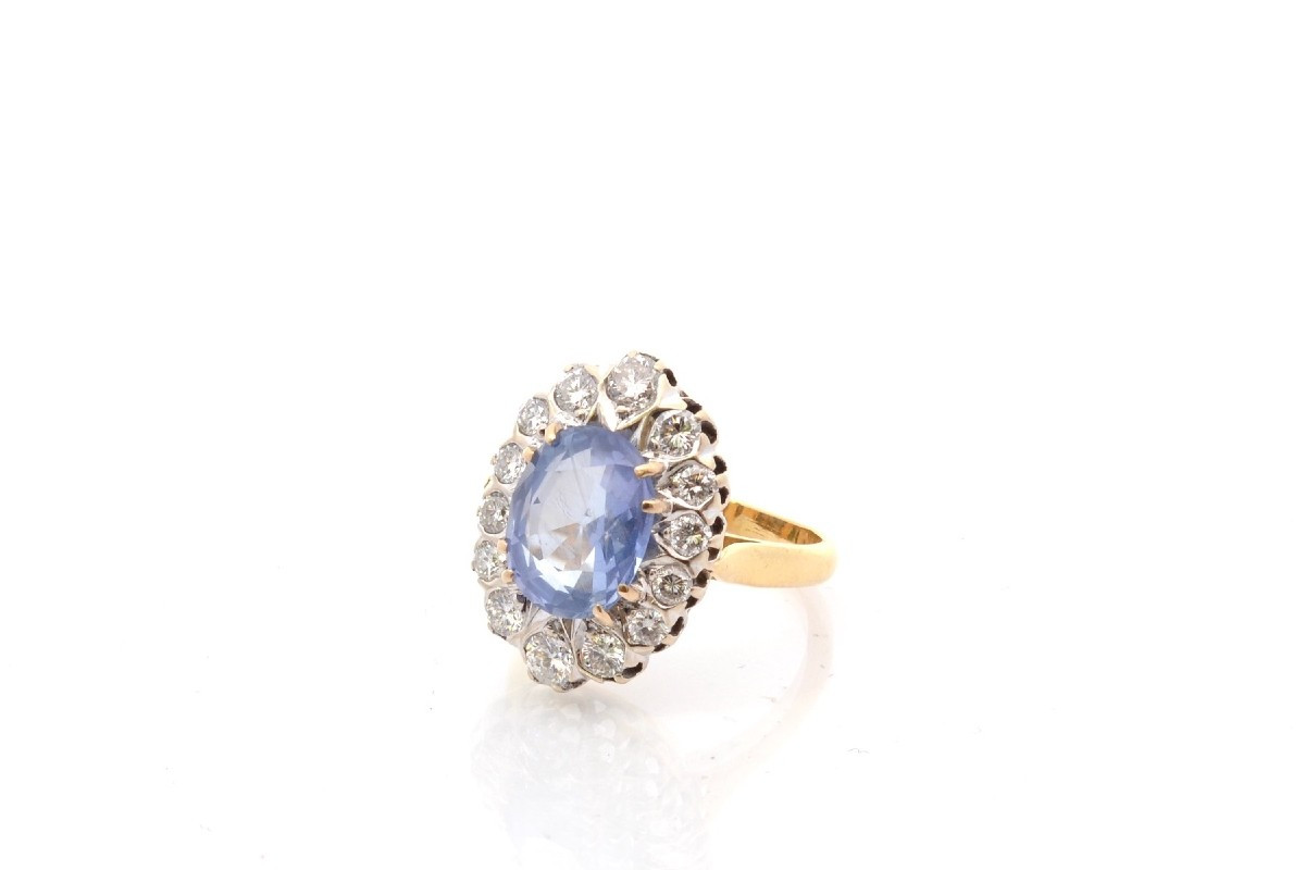 Bague vintage saphir de 4,43cts et diamants
