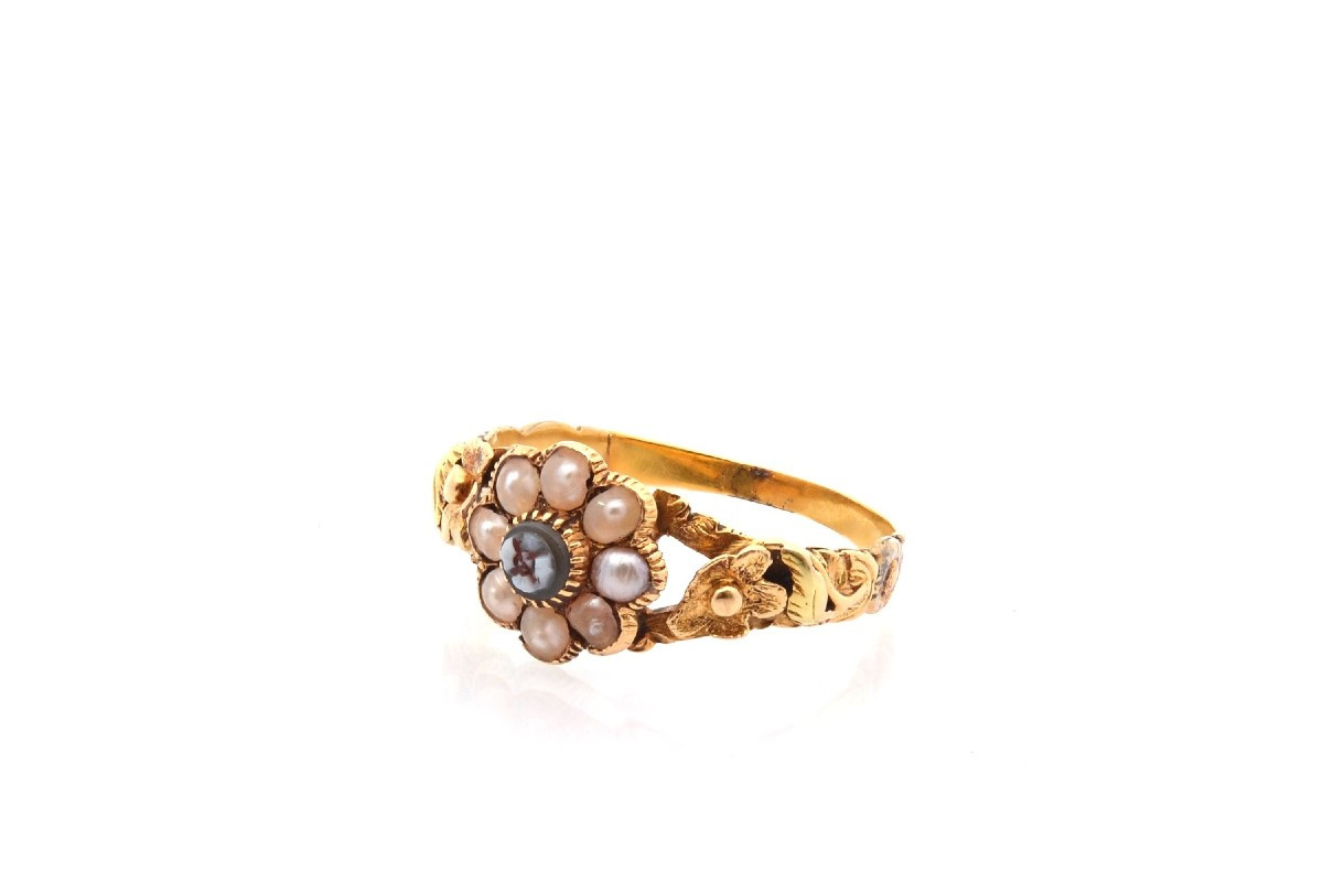 Antique Pearl And Agate Ring