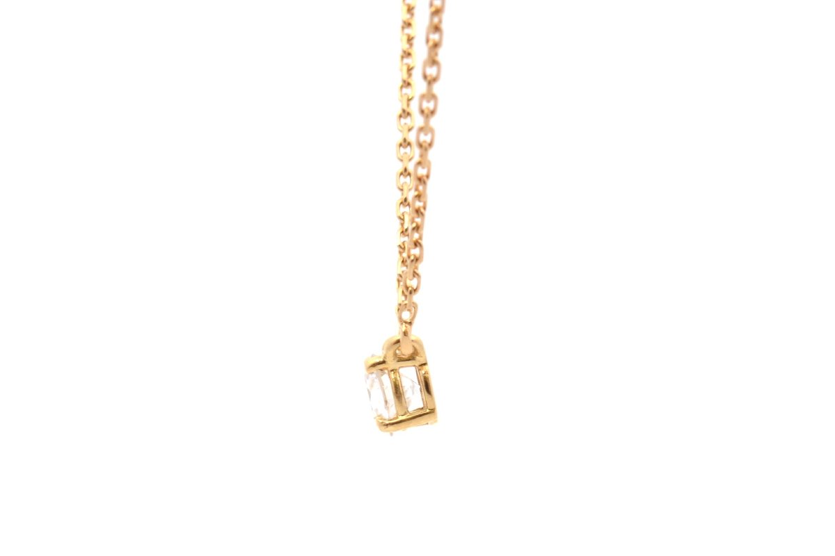 0.55-carat Diamond Pendant In 18k Gold-photo-4