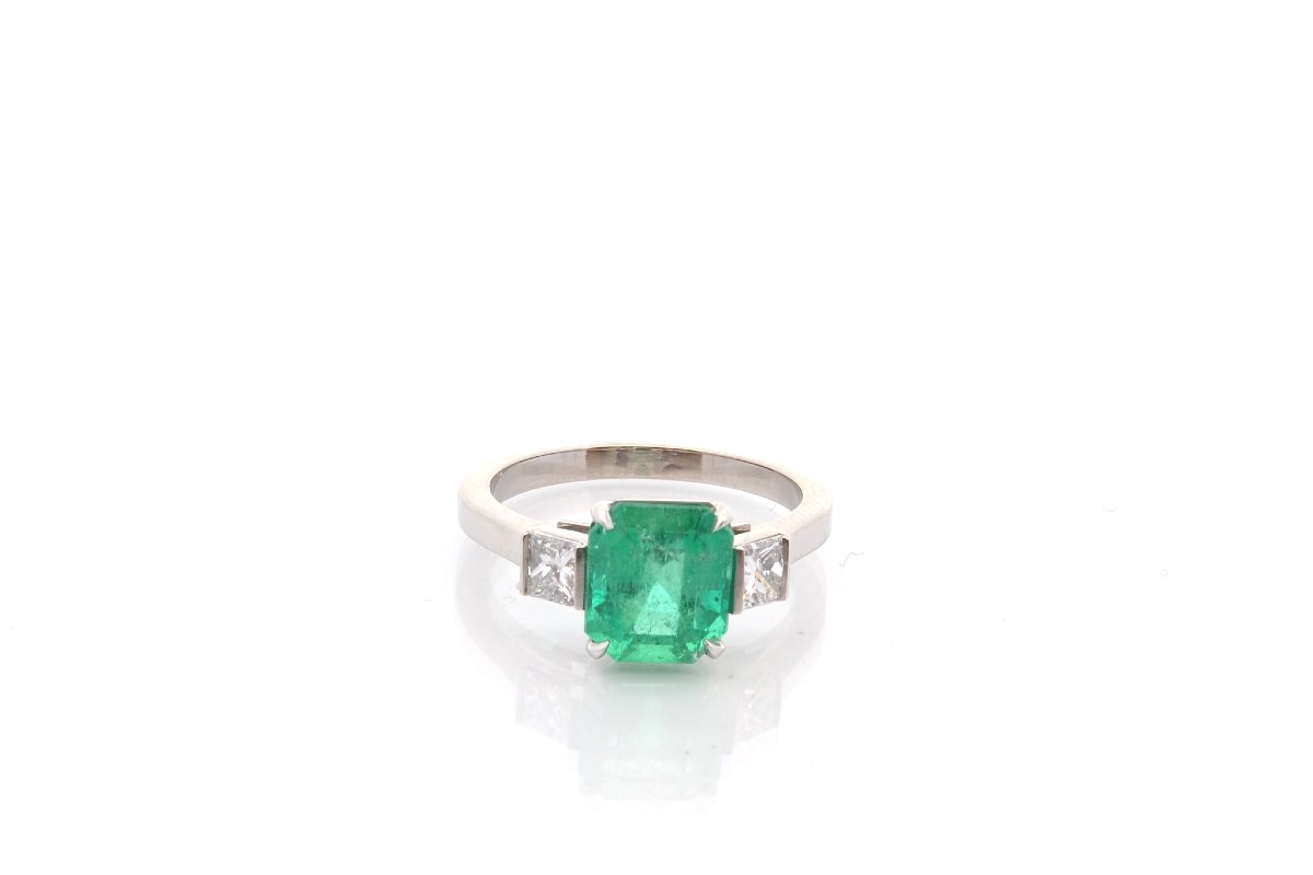 Bague émeraude de 2,36cts et dimants
