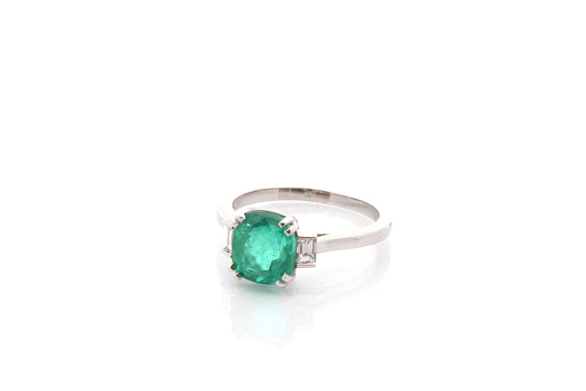 2.25-carat Emerald Ring With Diamonds-photo-2
