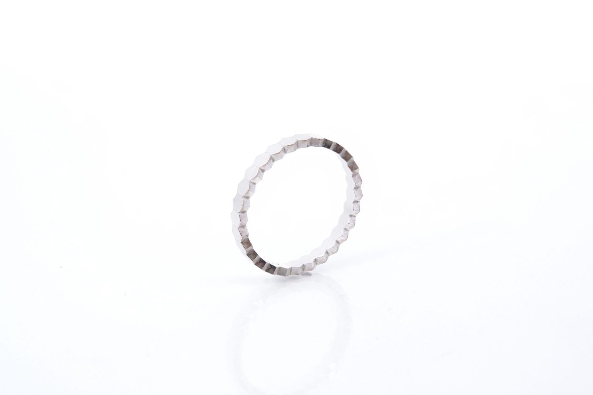 Chaumet “bee My Love” Wedding Band In 18k Gold-photo-3