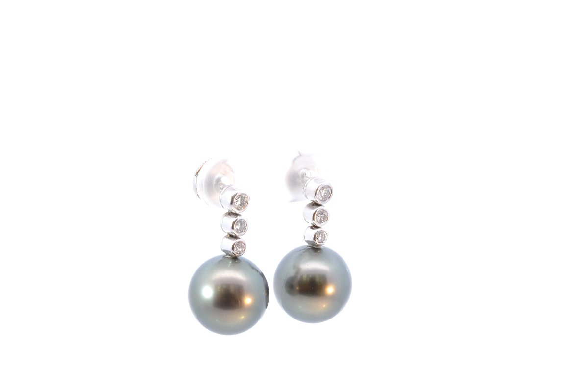 Earrings With Tahitian Cultured Pearls And Diamonds-photo-3