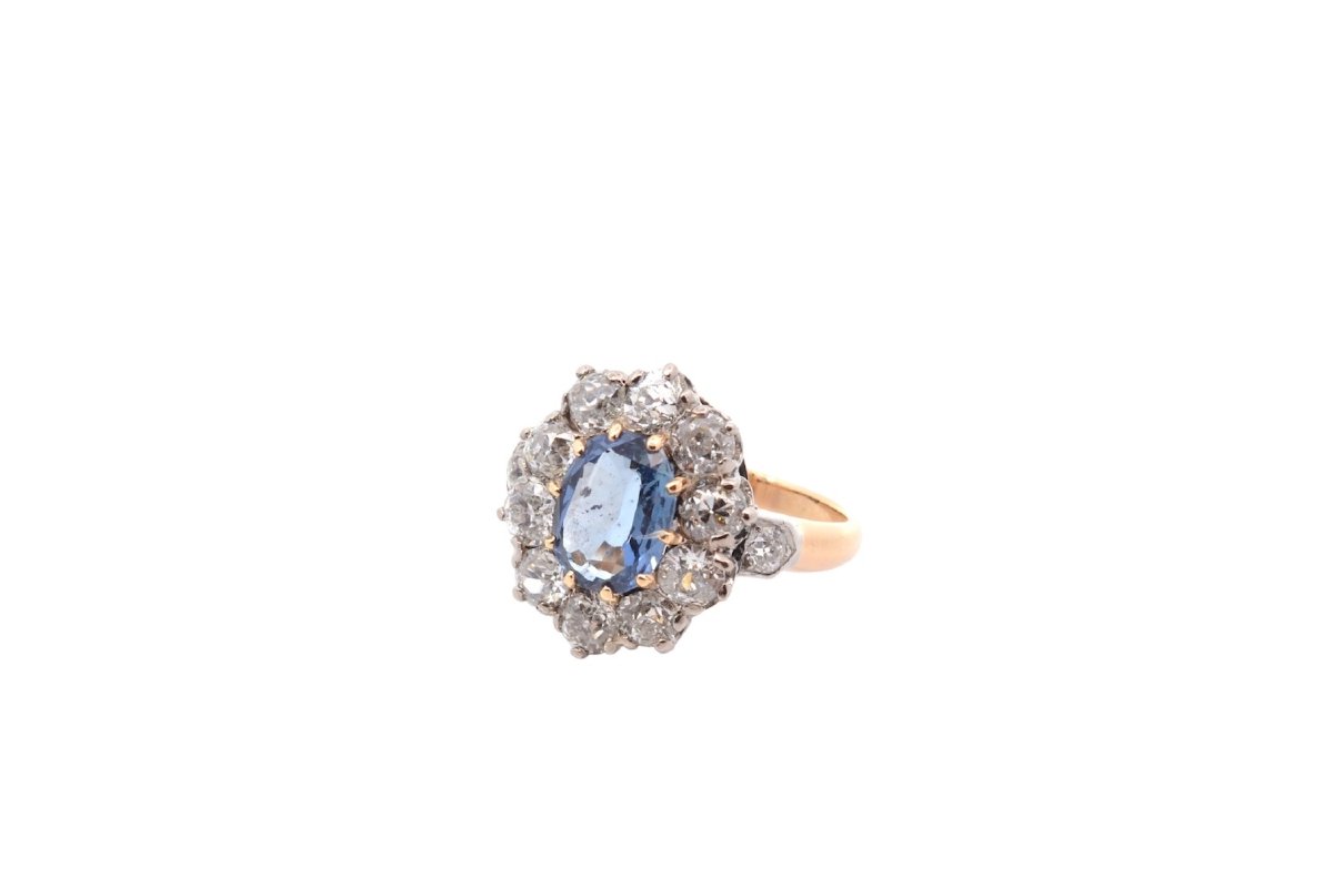 Bague pompadour saphir de 1,82cts et diamants