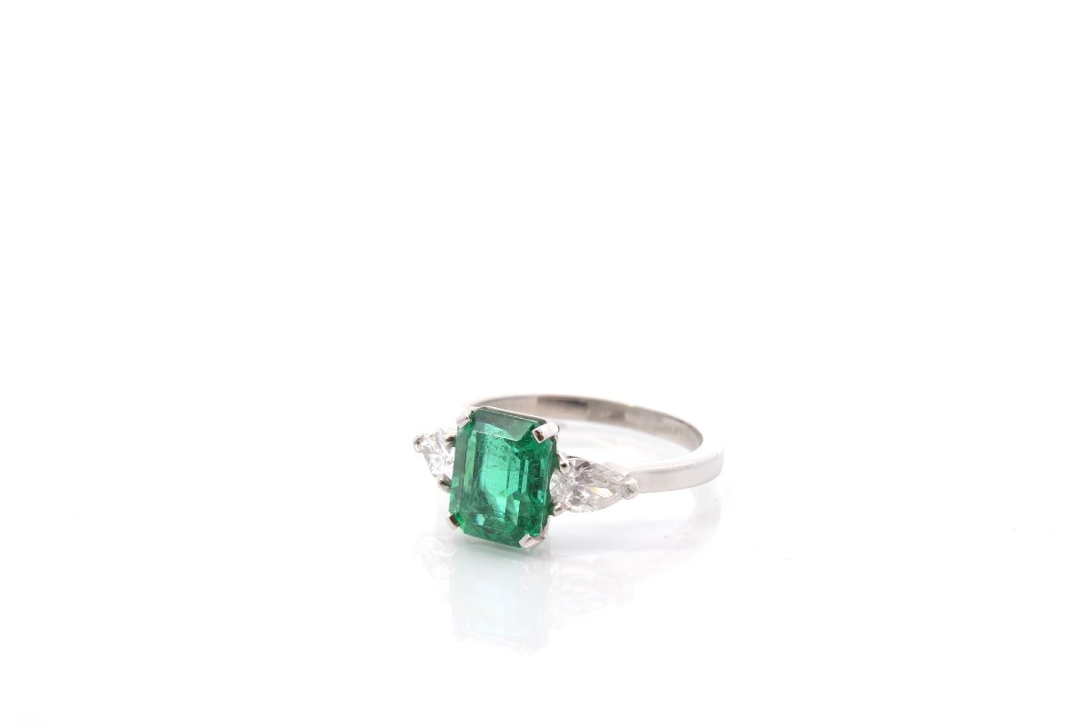 2.23-carat Emerald Ring With Diamonds-photo-3