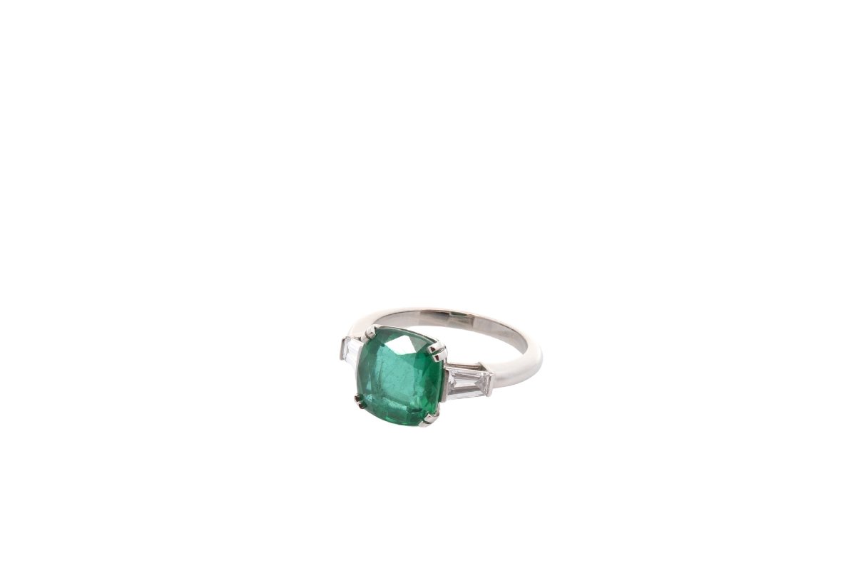3.51-carat Emerald Ring With Diamonds-photo-3