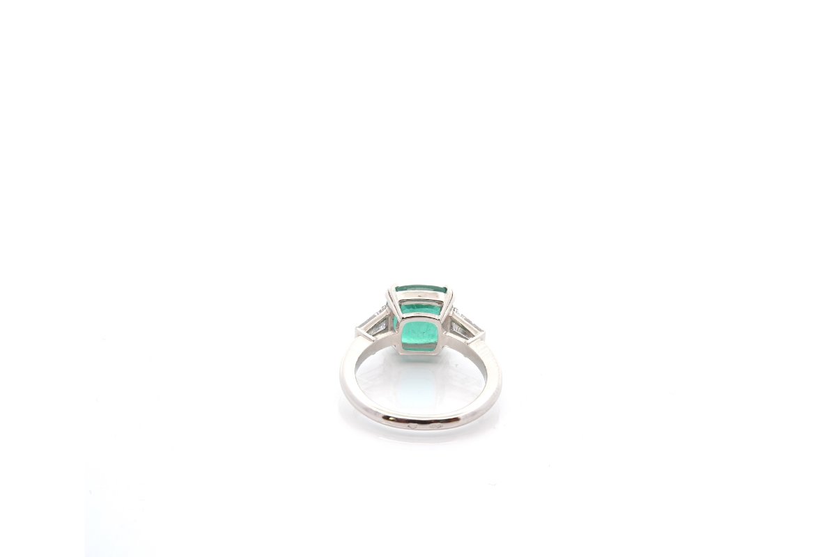 3.51-carat Emerald Ring With Diamonds-photo-1