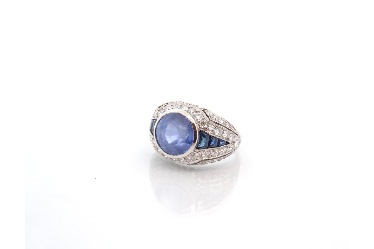 Ring With An 8.13-carat Untreated Sapphire And Diamonds-photo-3
