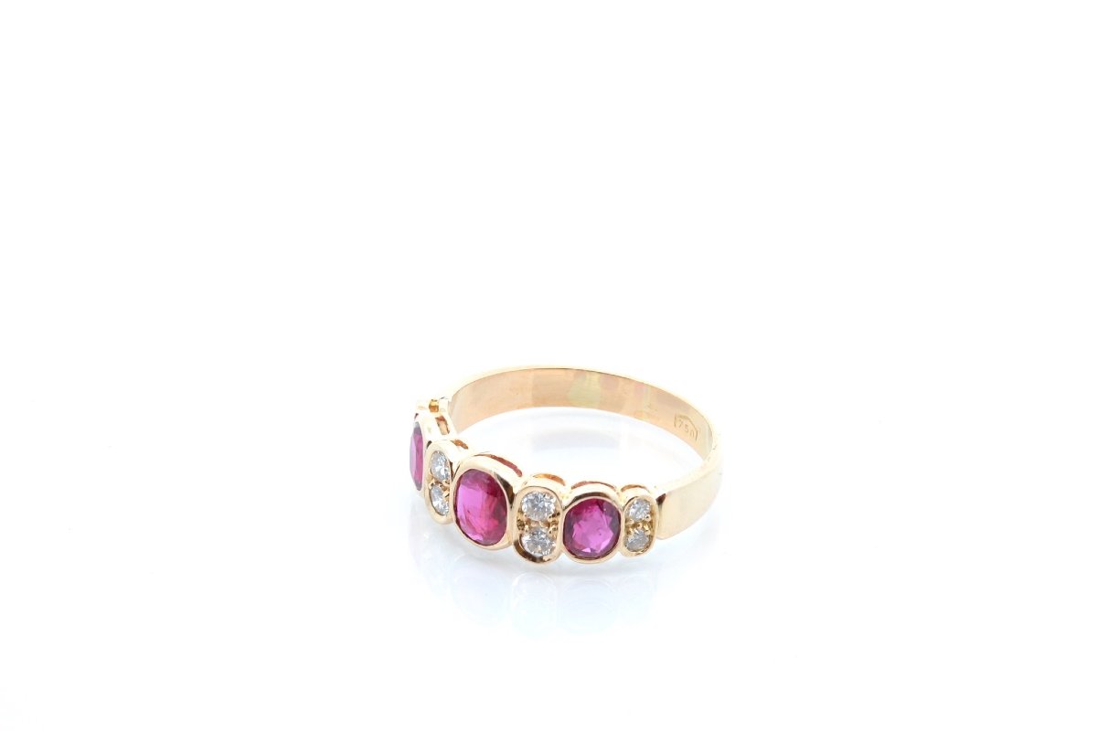 Bague rubis et diamants en or 18k