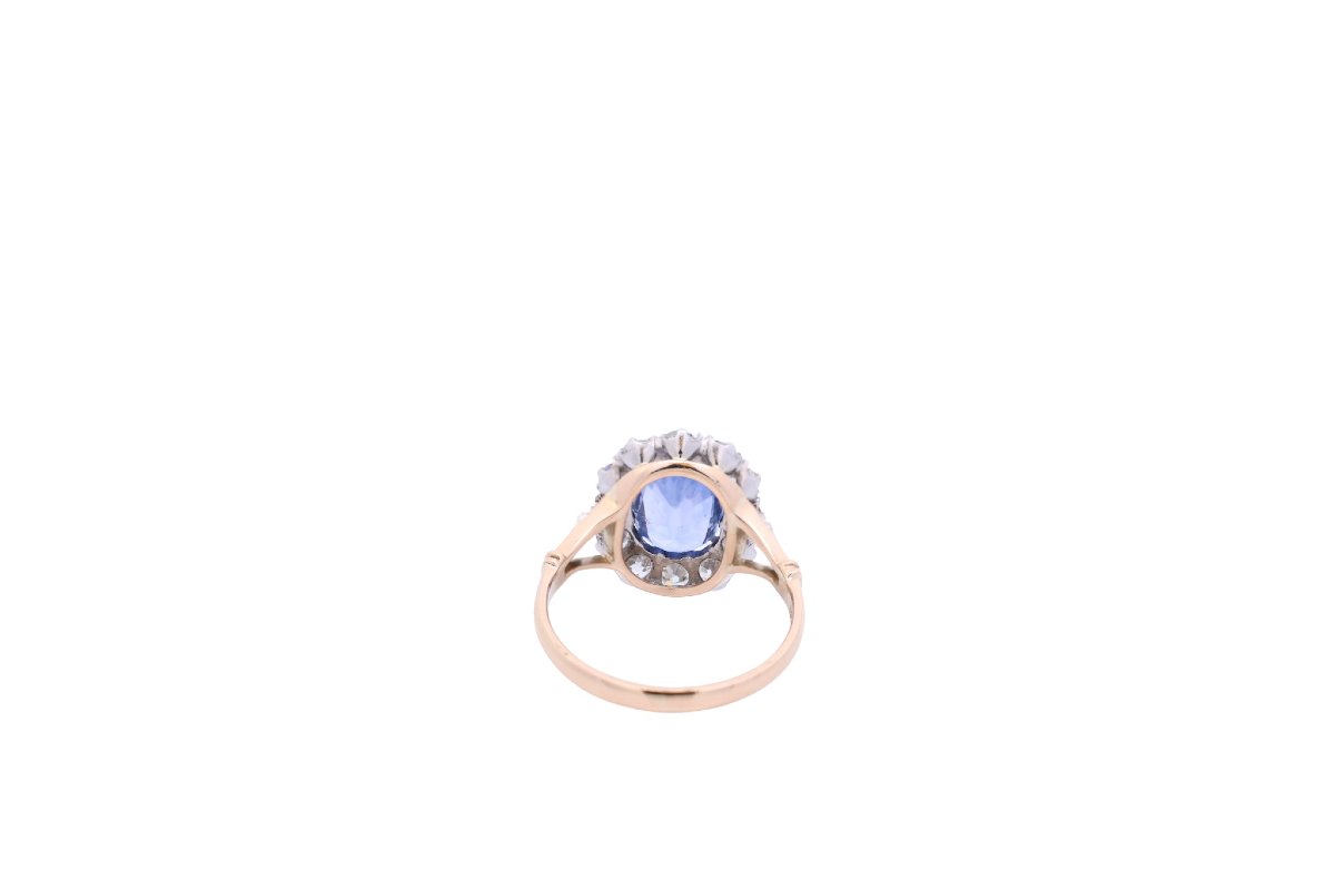 Ring With A 2.41-carat Unheated Ceylon Sapphire-photo-1