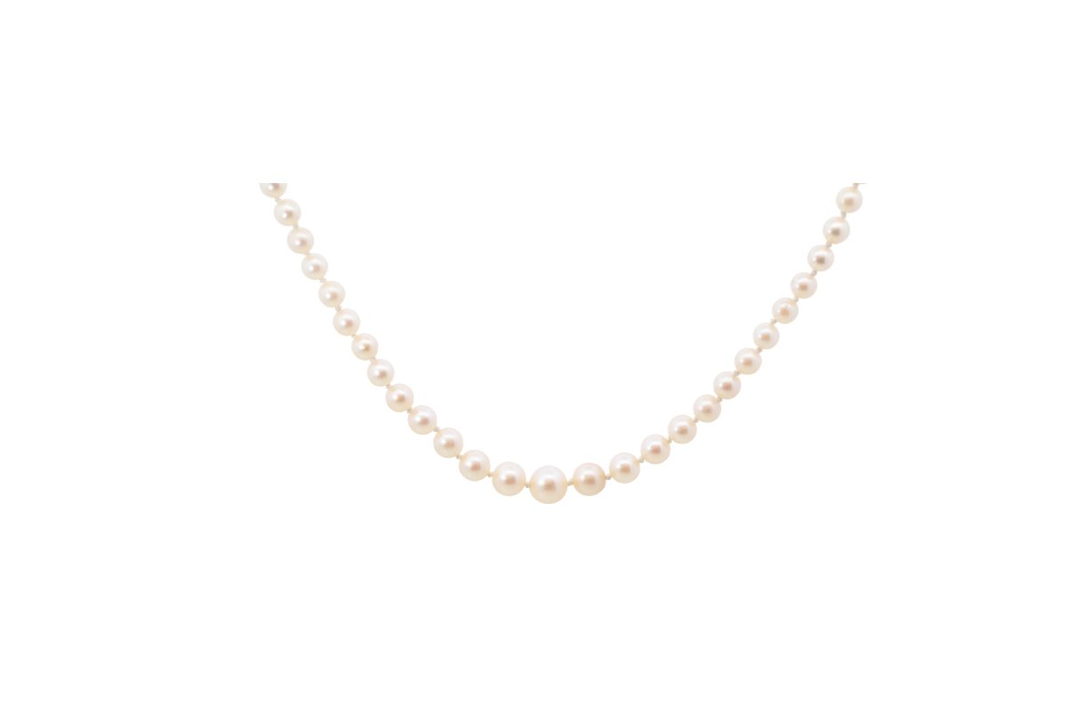 Cultured Pearl Necklace With An 18k Gold Clasp-photo-2