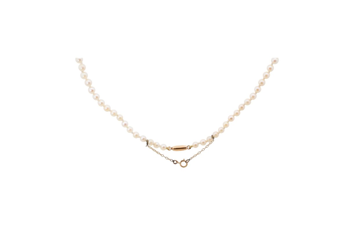 Cultured Pearl Necklace With An 18k Gold Clasp-photo-3