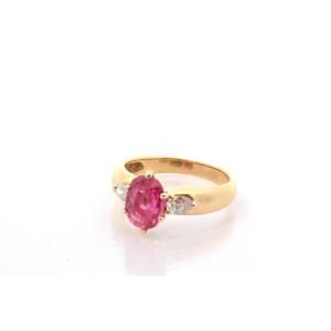 Bague d’occasion rubis de 1,67cts en or 18k