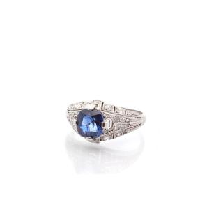 Art Deco Ring With A 2.53ct Sapphire And Diamonds