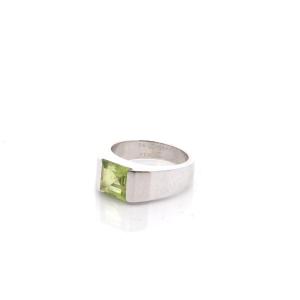 Cartier Peridot Ring In 18k Gold
