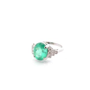 3.51ct Emerald And Diamond Ring In 18k Gold