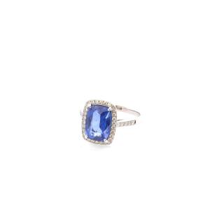 4.23-carat Sapphire And Diamond Ring