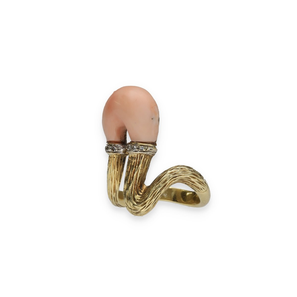 Angel Skin Coral Ring In 18k Gold-photo-2